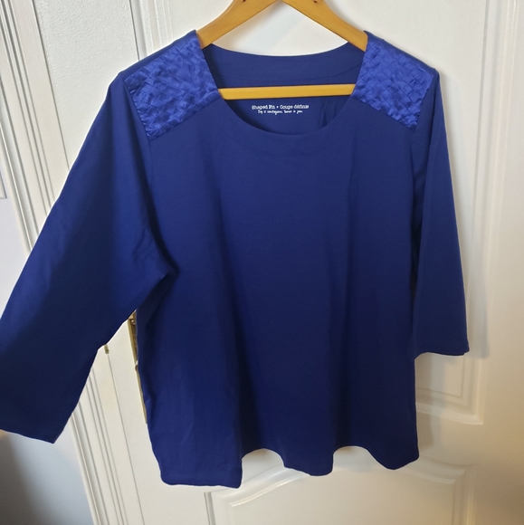 NWOT blue top 3/4 length sleeves with quilt patch on shoulders size 1X - Picture 2 of 7